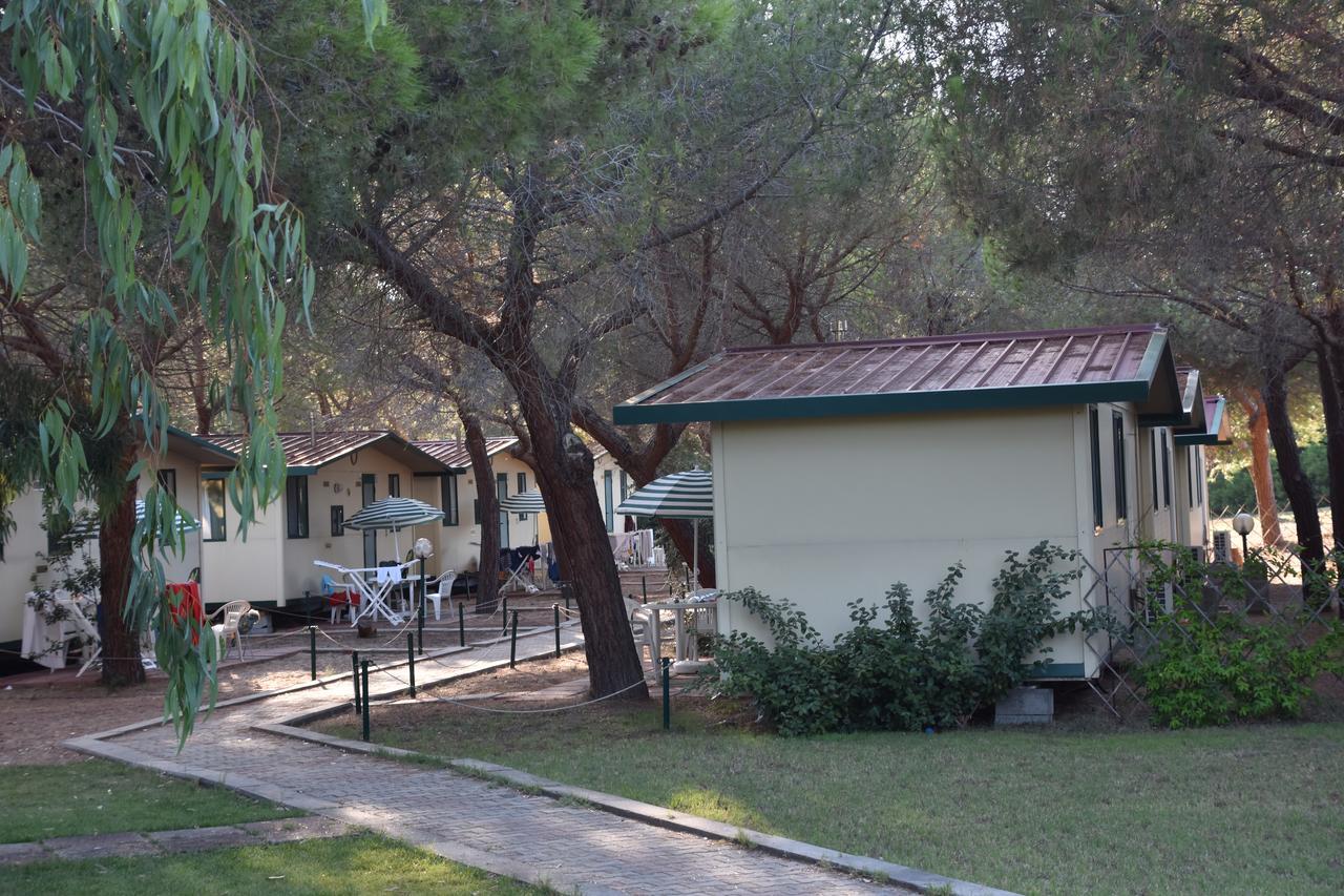 Camping Baia Paradiso Badesi Exterior foto